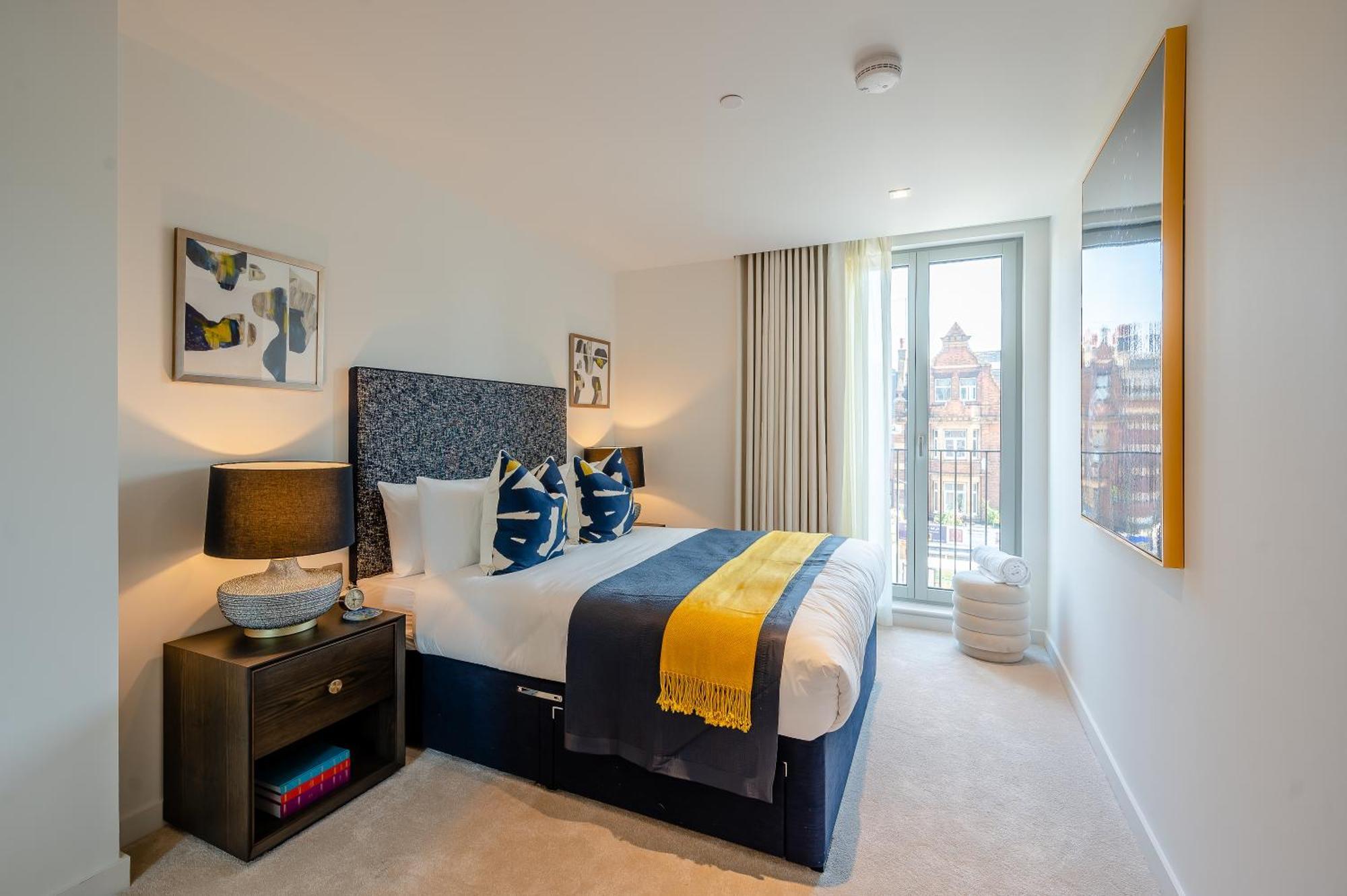 Garrett Mansions * London